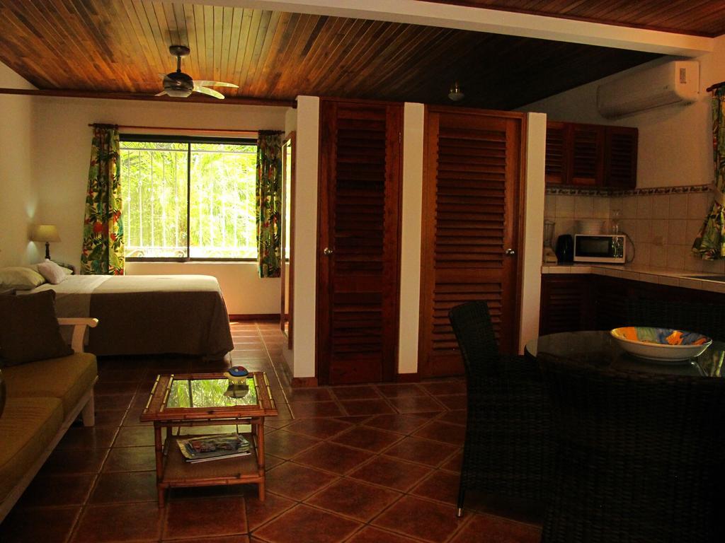 Appartement Casa Amarilla à Esterillos Extérieur photo